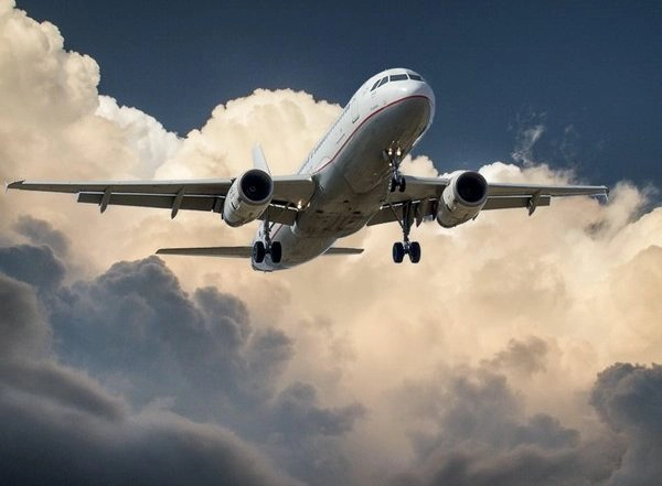 India News | Domestic Airlines Fly High in the Skies; Passenger Footfall Up by 80 Pc