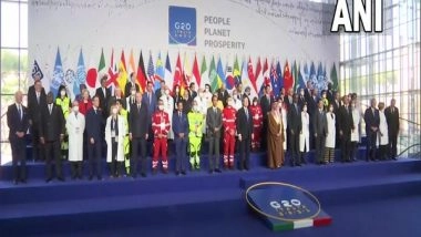 World News | G20 Summit: Frontline Health Workers Join PM Modi, Other World Leaders for 'family Photo'
