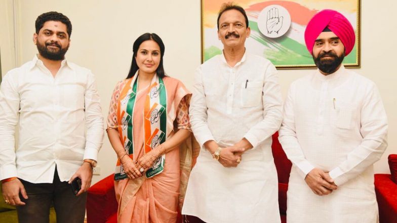 Actress Kamya Punjabi Joins Congress in Presence of Mumbai Congress President Bhai Jagtap