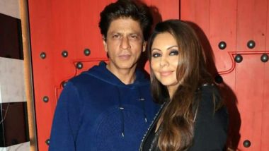 Aryan Khan Drug Case: NCB Team Spotted At Shah Rukh Khan And Gauri Khan’s Residence Mannat To Conduct Raid (View Pics)