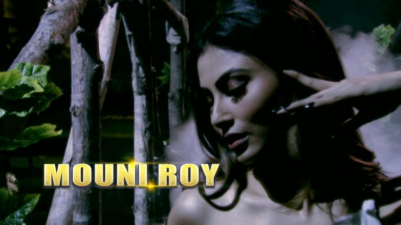Bigg Boss 15′: Mouni Roy as Sexy ‘Apsara’ Raises the Temperature With Her Hot Dance Moves in Show’s Grand Premiere (Watch Promo)