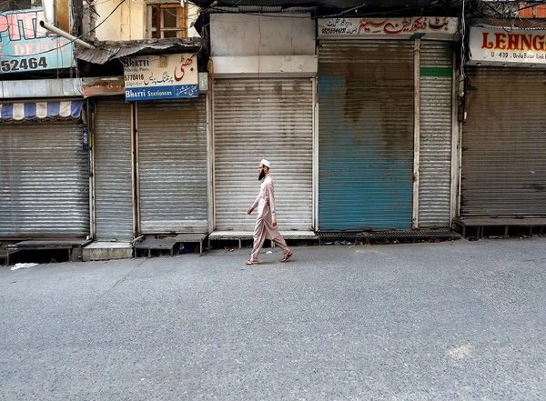 World News | Pak Traders Announce Strike over Murder of Nine Persons Near Sindh Border