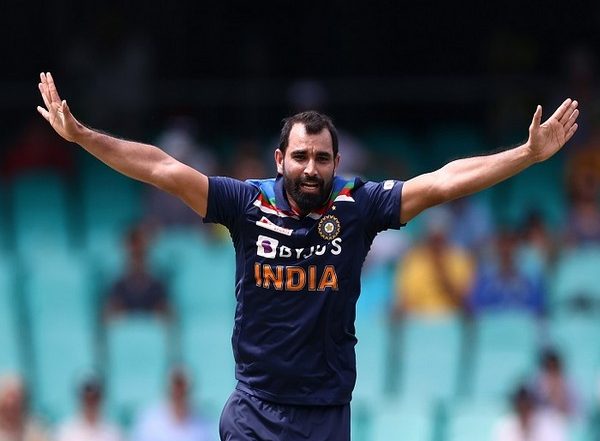 Sports News | Respect Your Stars: Pakistan's Rizwan Comes out in Support of Shami Following Online Abuse