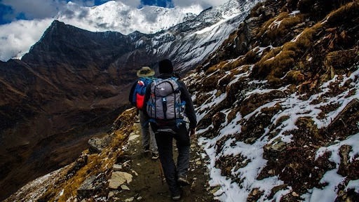 Himachal Pradesh: 11 Trekkers on Trek to Chitkul Go Missing, SDRF Team Gears Up To Trace Missing People by Helicopter