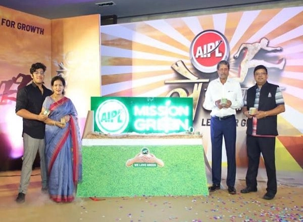 Business News | Ajit Industries Unveils a Wide Range of Green Packaging Products in a Glittering Event