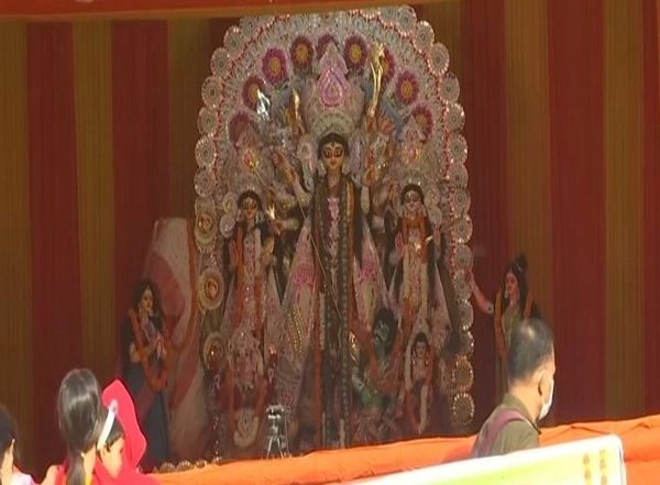India News | Devotees Throng Temple in Delhi on 'Maha Ashtami'