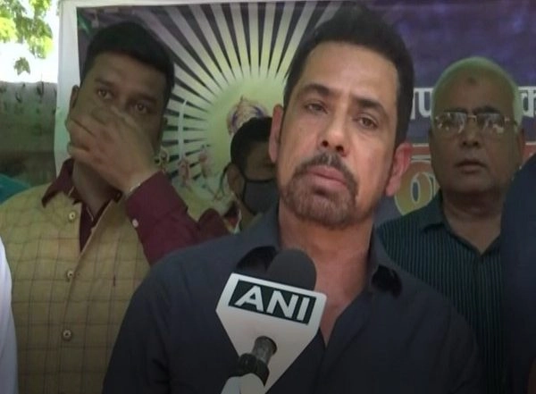 India News | Had My Wife, Rahul Not Been There, No Legal Action Would Have Been Taken Against Ashish Mishra: Robert Vadra