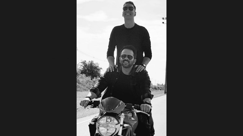 Akshay Kumar And Rohit Shetty's Jai – Veeru Moment Ahead Of Sooryavanshi’s Release Is Unmissable!