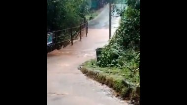 Kerala Rains: Pilgrims Stuck at Ayyappa Shrine in Sabarimala Hill Due to Swollen River Conditions (Watch Video)