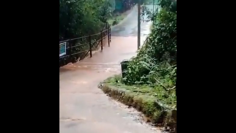 Kerala Rains: Pilgrims Stuck at Ayyappa Shrine in Sabarimala Hill Due to Swollen River Conditions (Watch Video)