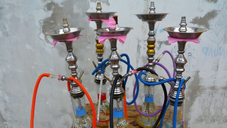 Mumbai: Hookah Parlour Raided in Santacruz, 88 Detained Including 27 Women, Liquor Seized