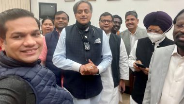 Shashi Tharoor Posts Another Group Selfie After The Photo With Women MPs Went Viral, Says 'No One Expects These to Go Viral'