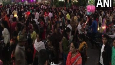 India News | Crowd Throngs Indore's Rajwada Market, Violates Covid Protocols