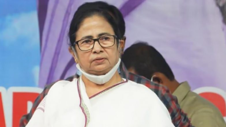 Nawab Malik Arrested: West Bengal CM Mamata Banerjee Speaks to NCP Chief Sharad Pawar, Expresses Support After Arrest of Maharashtra Minister