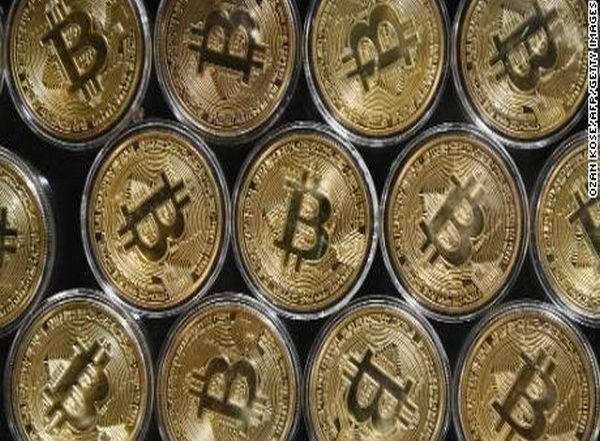 Bitcoin Crisis in 2022: From Crypto Crash to Regulatory Crackdowns, Analysts Urge Investors to Pull Out