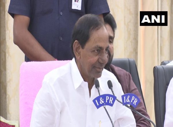 Telangana Floods: CM K Chandrasekhar Rao To Conduct Aerial Survey Over Godavari Basin in Bhadrachalam