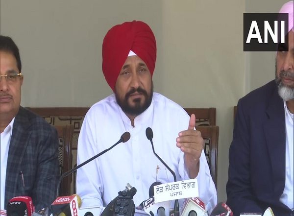 Charanjit Singh Channi Declares War Against Cable Mafia, Punjab CM Fixes Monthly Cable TV Rate at Rs 100