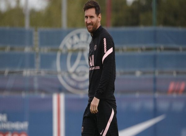 Sports News | Messi Believes Man Utd Can Turn Its Fortunes Around