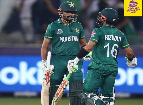 Sports News | T20 WC: Rizwan, Shoaib Malik Miss Training with Mild Flu Ahead of Semis