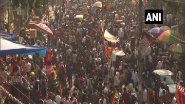 India News | Markets Witness Heavy Footfall Ahead of Diwali, Shopkeepers Hope for Better Business This Year