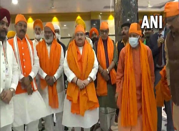 India News | UP: Nadda Visits Namdev Gurudwara in Kanpur