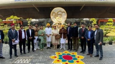 India News | Punjab CM Led-'Jatha' Leaves for Kartarpur Sahib in Pakistan, Says Will Pray for Prosperity, Peace of Both Sides