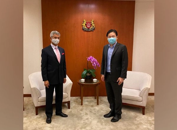 World News | EAM Jaishankar Meets Singapore Finance Minister