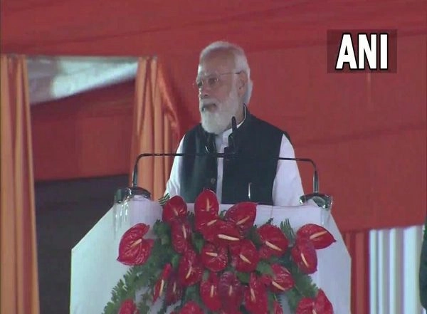 India News | UP's Mahoba is Witness to How Govt Was Brought from Closed Doors of Delhi to Every Corner of Country: PM Modi