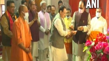 India News | BJP National President JP Nadda Offers Prayers at UP's Gorakhnath Temple