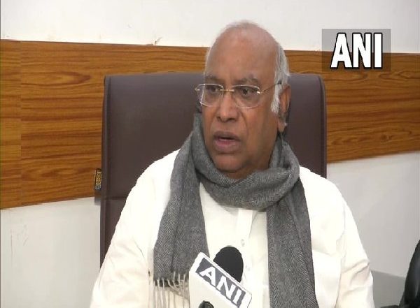 Congress Leader Mallikarjun Kharge Calls Meeting of Opposition Parties on November 29