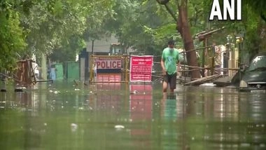 India News | Tamil Nadu Rains: Several Areas Submerge in Floodwater in Chennai