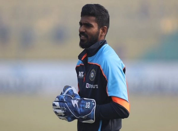 Sports News | Ind Vs NZ, 1st Test: Bharat to Keep Wickets After Saha Suffers Stiff Neck