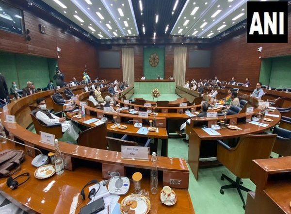 TMC Raises 10 Issues Including Women's Reservation Bill in All-Party Meet Ahead of Winter Session 2021