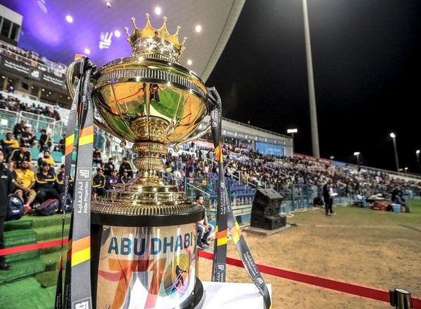 Sports News | Abu Dhabi T10: Bowlers Need to Be Large-hearted in This Format, Says Gladiators Coach Mushtaq Ahmed