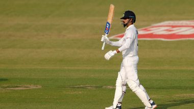 Shreyas Iyer Hits Hundred on Test Debut: See What the Cricket Fraternity Wrote for the 26-Year Old After His Achievement During IND vs NZ 1st Test