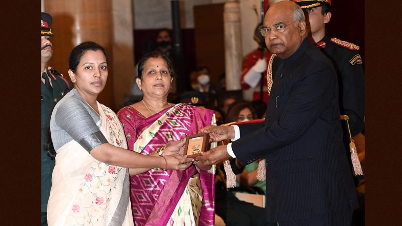 Gallantry Awards 2021: President Ram Nath Kovind Confers Maha Vir Chakra (Posthumous) To Col Santosh Babu, 5 Vir Chakras; Check List Here