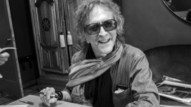 Mick Rock Dies at 72; Legendary Music Photographer Was Known for Capturing Clicks of David Bowie, Snoop Dogg Among Others