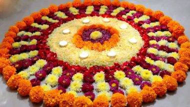 New Diwali Rangoli Designs 2021: Easy and Beautiful Rangoli Design Using Flowers and Diyas To Decorate House Ahead of Lakshmi Pujan (Watch Videos)