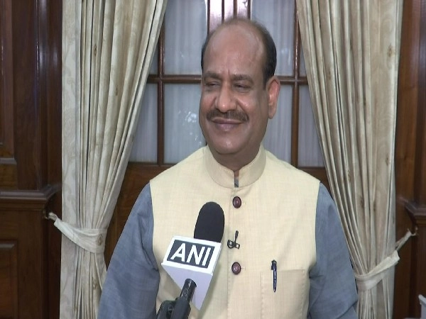 India News | Lok Sabha Speaker Meets Leaders of Political Parties, Seeks Support for Smooth Functioning of Parliament