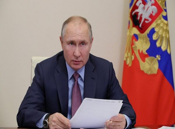 World News | Putin Offers Condolences to North Macedonian President over Deadly Bus Accident