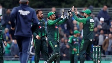 Sports News | Pakistan Bowler Usman Shinwari Announces Retirement from Test Cricket