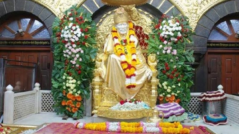 Angry Over Ban on Flowers and Garlands, Flower Vendors Protest Inside Shirdi Sai Baba Temple Premises; Trust CEO Bhagyashri Banayat Reacts (Watch Video)