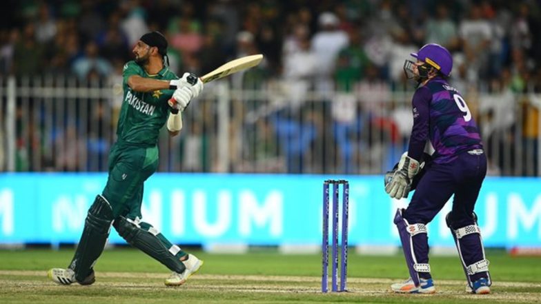 Shoaib Malik Equals KL Rahul's Record of Scoring Half-Century From 18 Balls in T20 World Cup, Achieves This Feat During Match Against Scotland