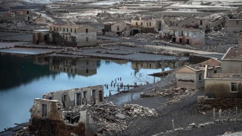 Spanish Ghost Village Aceredo That Was Underwater for 30 Years Reappears (WATCH VIDEO)