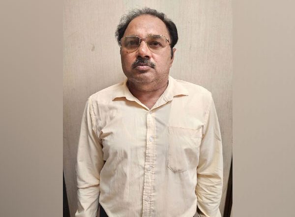 India News | Mumbai: Man Arrested over Rs 4 Cr Heroin Seizure to Be Produced Before Court Today