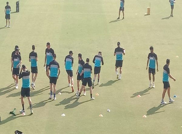 Sports News | Ind Vs NZ: Kiwi Players Sweat It out Ahead of First Test