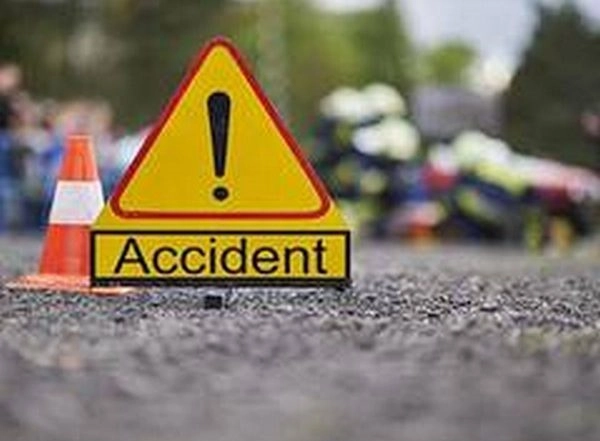 West Bengal: 18 Killed, 6 Injured As Van Collides With Truck in Nadia