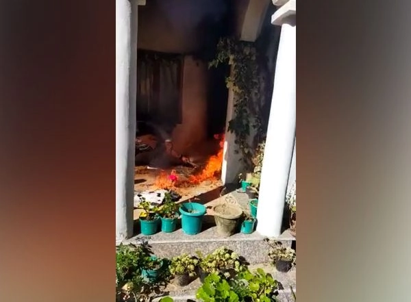 India News | 21 People Booked for Vandalising Salman Khurshid's House in Nainital, Days After Release of His Book