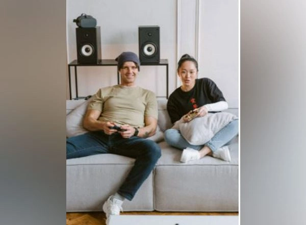 Lifestyle News | Those Who Game Together, Stay Together: Study