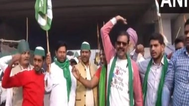 India News | Farmers at Gazipur Border Celebrate After PM Modi Announces Repeal of Farm Laws